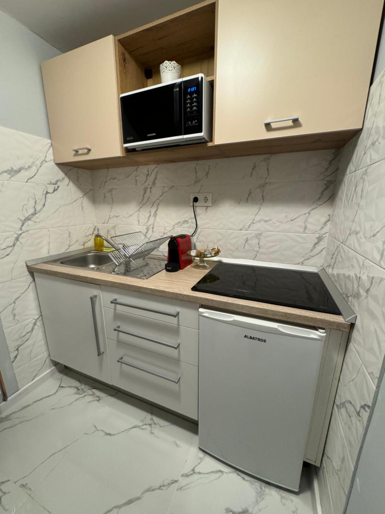 City Center Apartman Satu Mare Luaran gambar