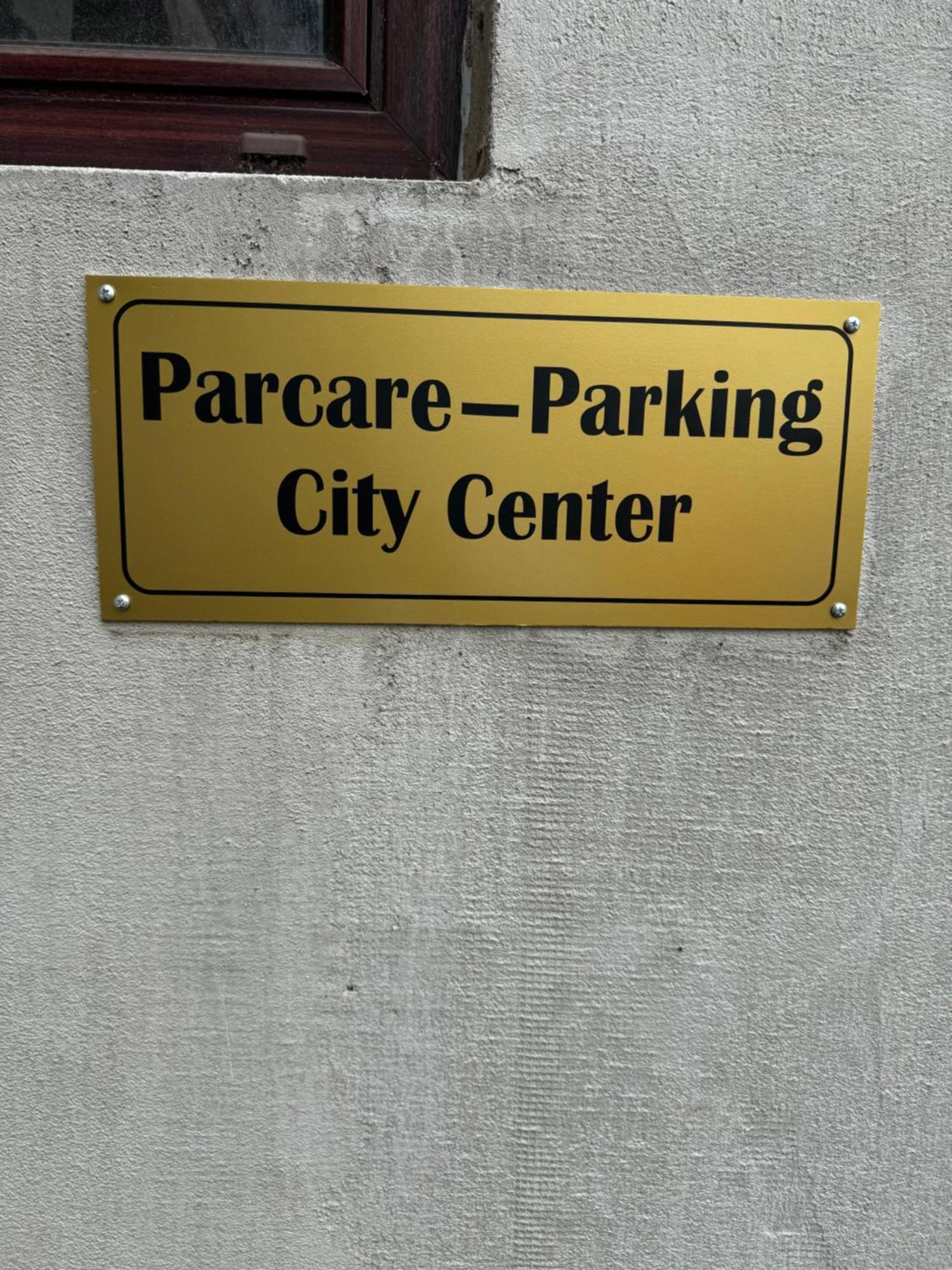 City Center Apartman Satu Mare Luaran gambar